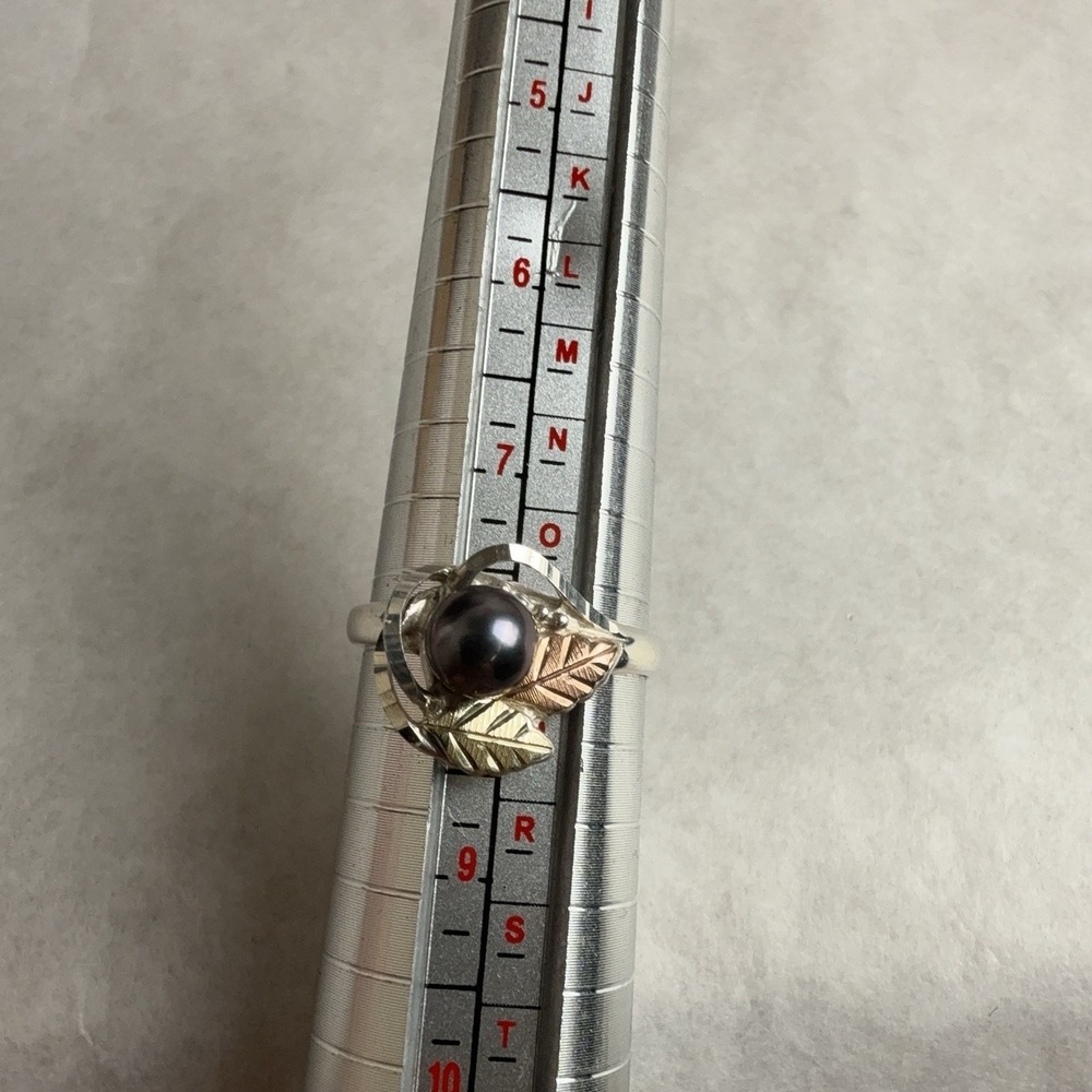Black Hills Gold Sterling Silver Black Pearl Leaf Cocktail Ring Size 7.25